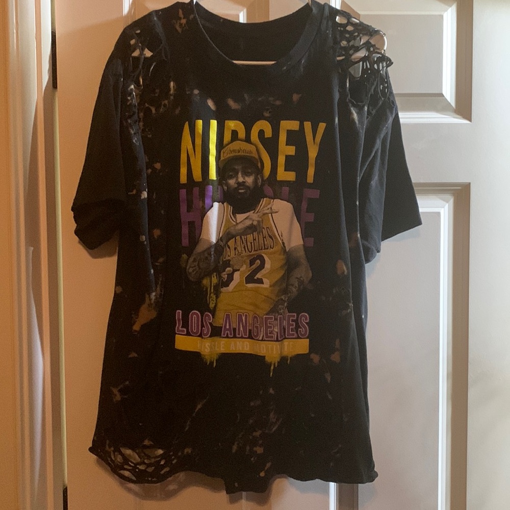 The Marathon Clothing Nipsy Hussle Distressed tie dyed T-Shirt